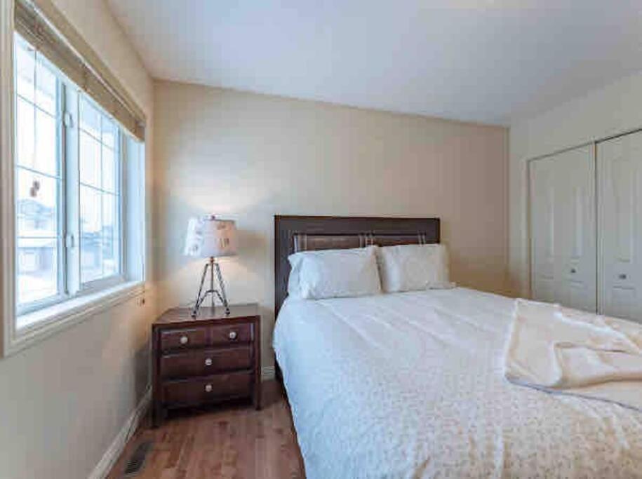 Villa 2500 Sq House In Springbank Hill Bl 261818 à Calgary Extérieur photo